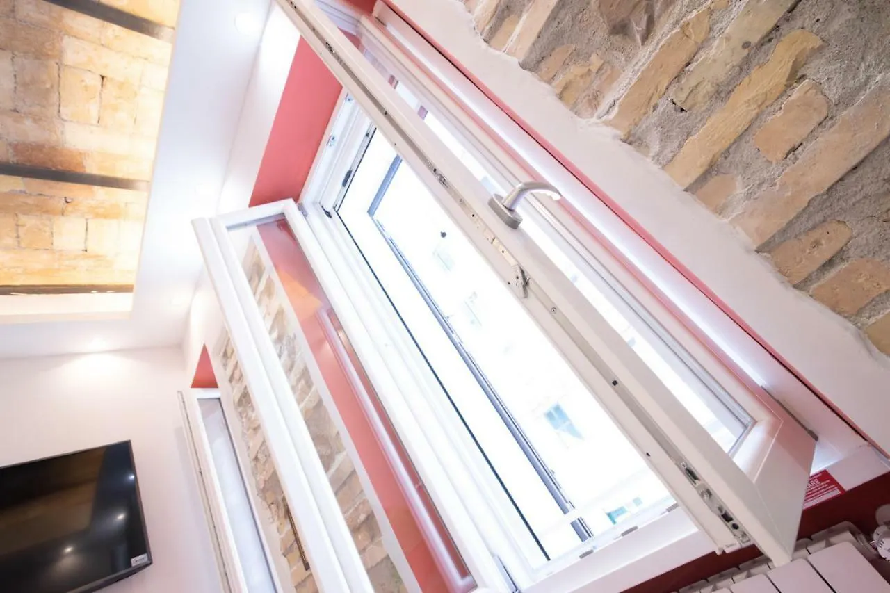Bed & Breakfast Museum Inn - Una Finestra Sui Musei Vaticani Rome